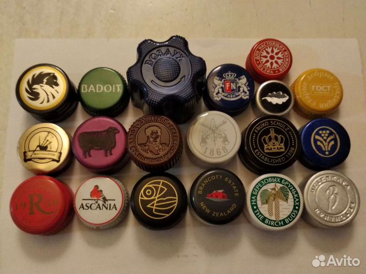 Пробки пластик и кронен много