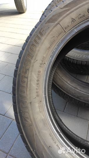 Bridgestone Blizzak LM-001 225/60 R18 104H