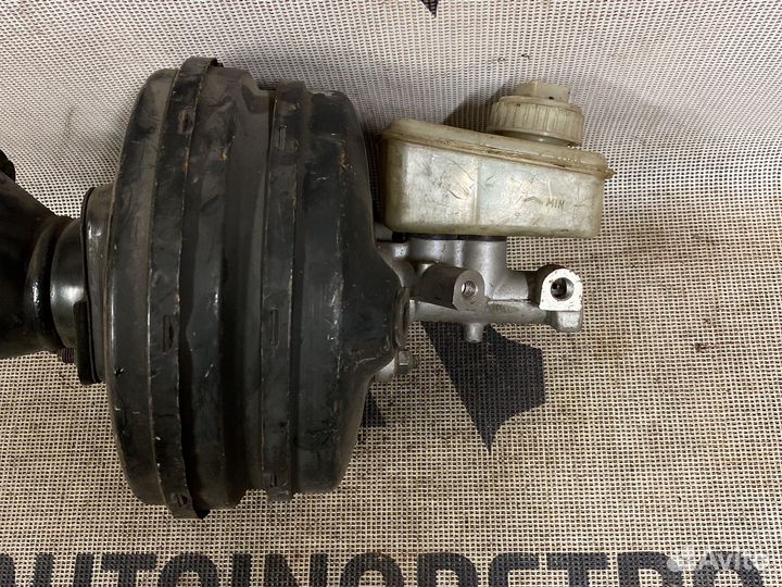 Тормозной вакуумник Opel Omega B 90496291