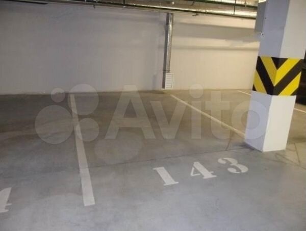 Машиноместо, 11 м²