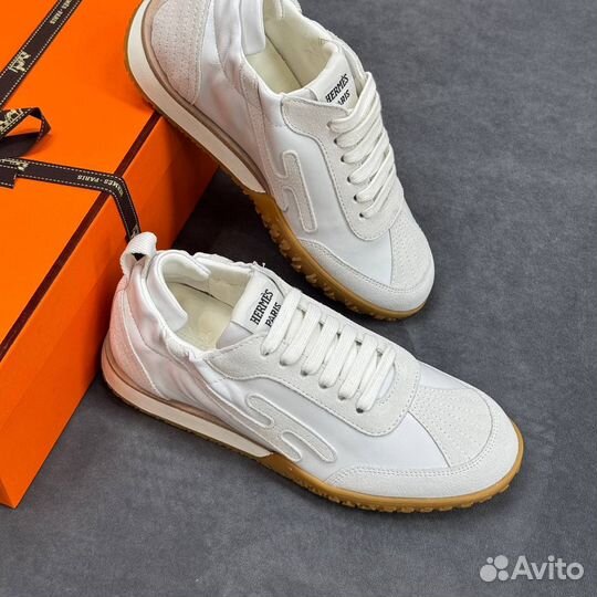 Женские кроссовки Hermes