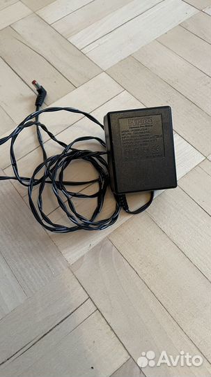 Блок питания для гитарных эффектов Digitech PS200R