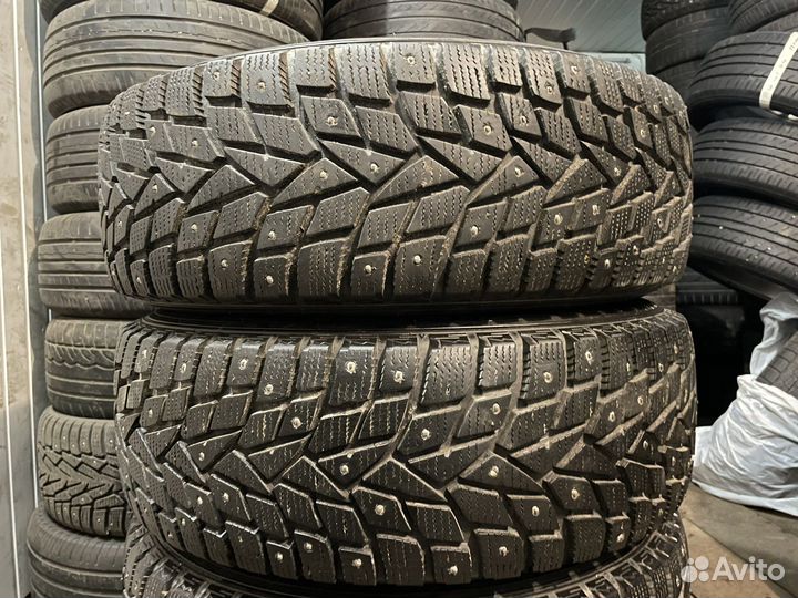 Зимние колеса R16, 5:114.3. dunlop 215/65/16