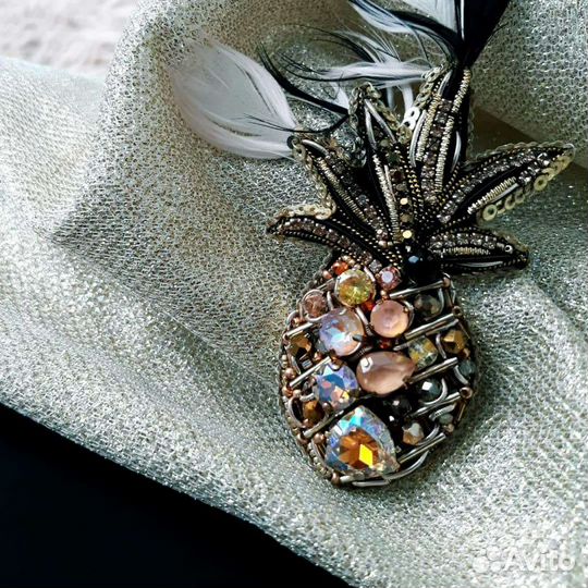 Брошь ручная работа