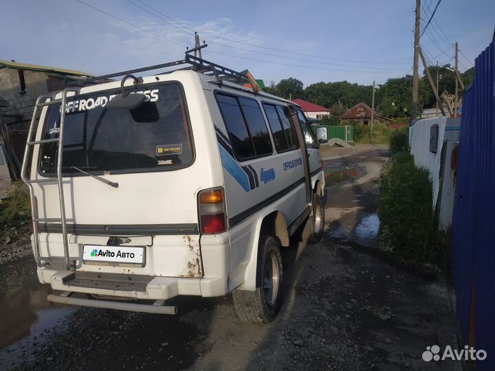 Mitsubishi Delica 2.5 МТ, 1987, 320 000 км