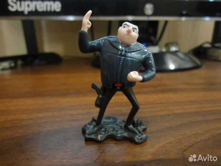 Киндер сюрприз гадкий Я 3