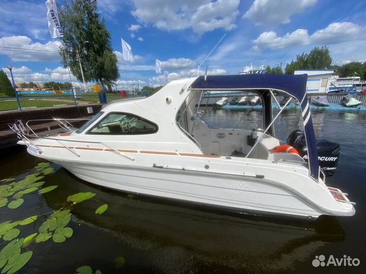 Моторный катер Corvet 750