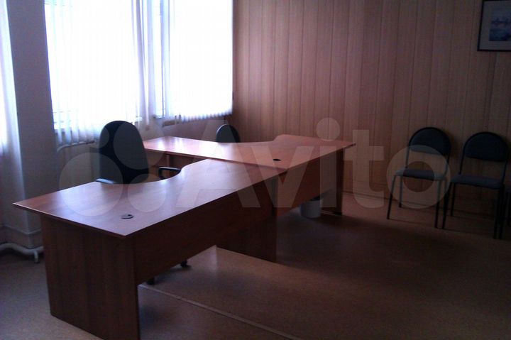 Нежилое офисное помещение в центре города, 27 м²