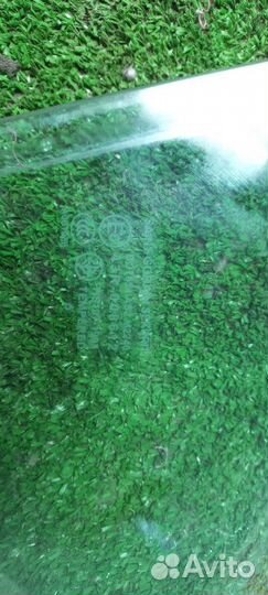 Стекло двери переднее правое Mazda Mazda3 BK LF17