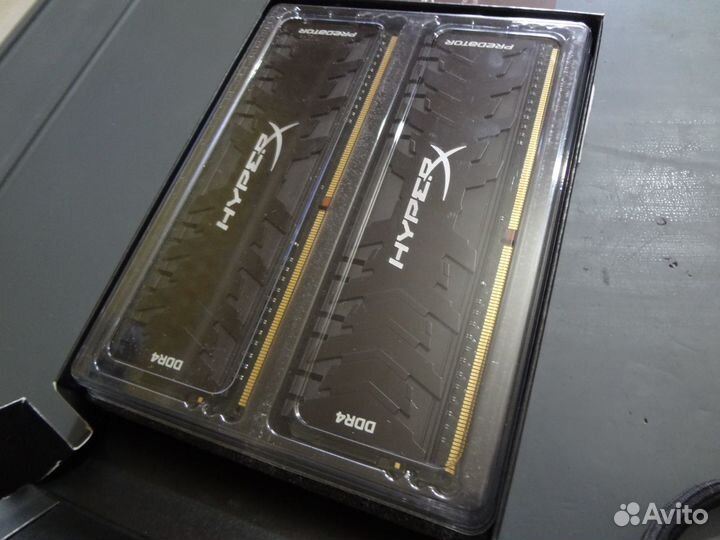 Kingston HyperX Predator (HX432C16PB3K2/8) 8 гб