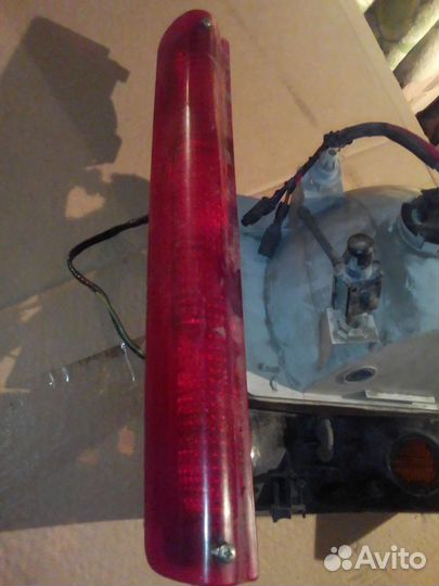 Задний стоп-сигнал Ford Excursion