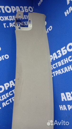 Обшивка крышки багажника Lexus Rx300 кроссовер