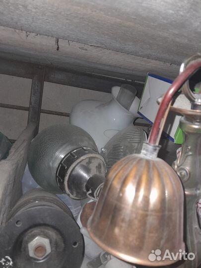 Люстры и светильники бу