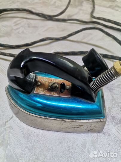 Утюг дорожный СССР 1967 г. Всего 11 см. В длину