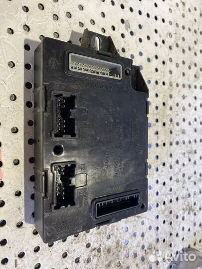 Блок комфорта Renault Logan 2