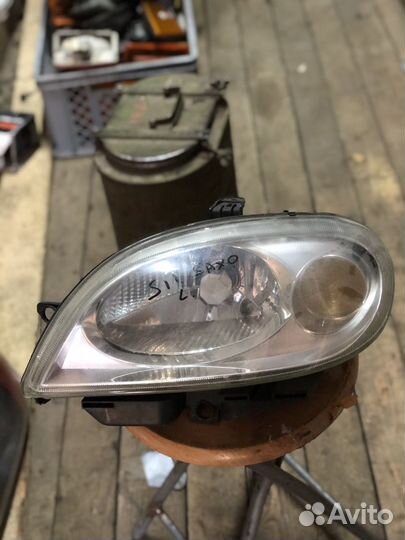Левая фара citroen saxo