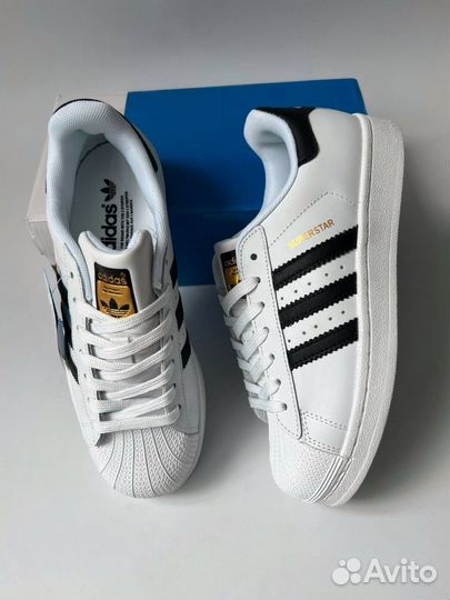 Adidas superstar