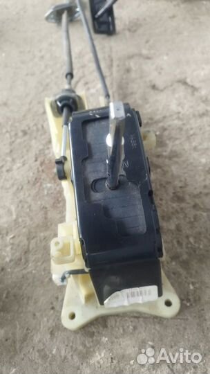 Кулиса кпп с педалью тормоза Kia Rio III