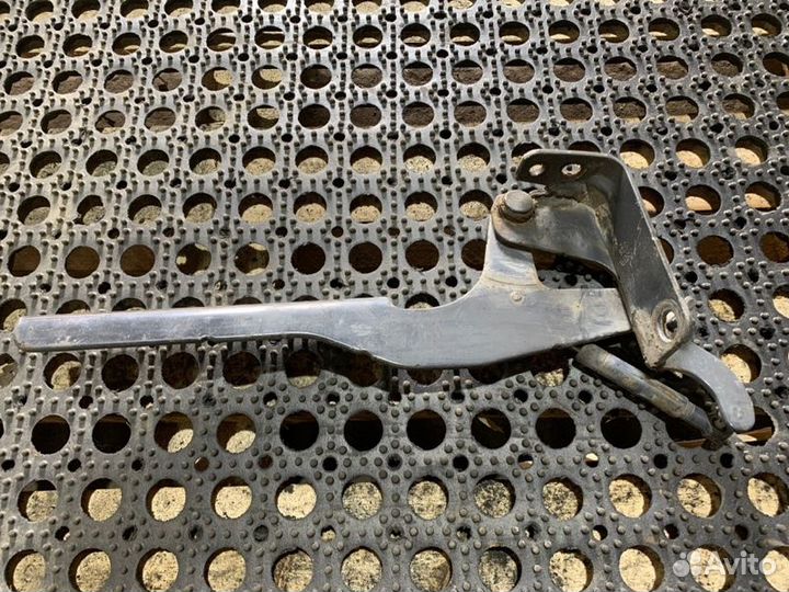 Кронштейн подножки Scania P 5 Серия P440 LA4X2HNA