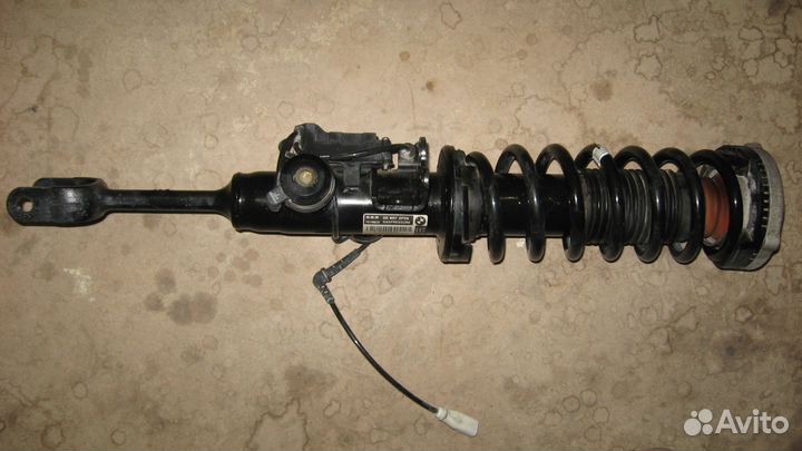 BMW F01 F02 F07 Амортизационные стойки