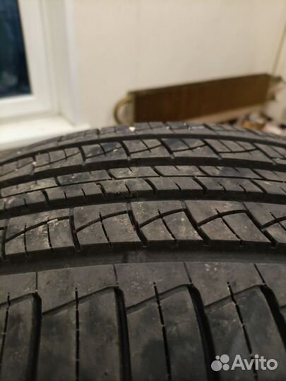 Wanli S-1608 235/55 R19