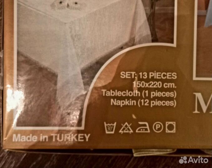 Скатерть и 12 салфеток