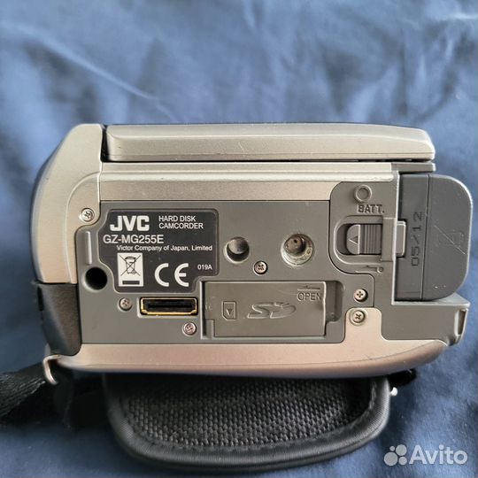 Видеокамера JVC