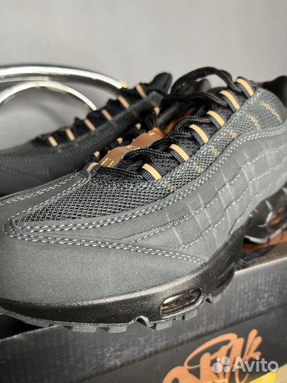 Кроссовки Nike air max 95 syna world