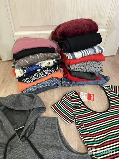 Отдам Вещи пакетом 42-44-46