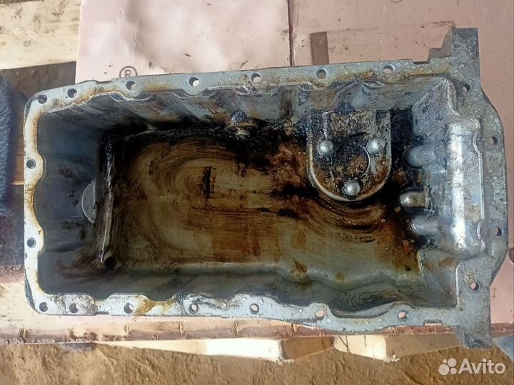 Поддон двигателя для Volkswagen Golf 4 038103603N