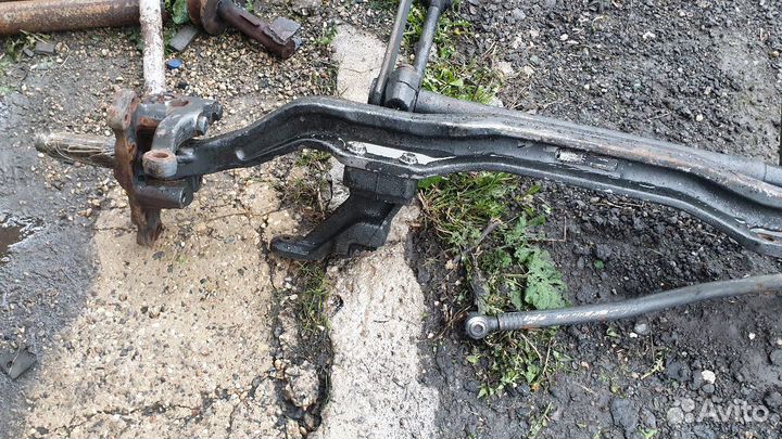 Балка мерседес актрос в сборе