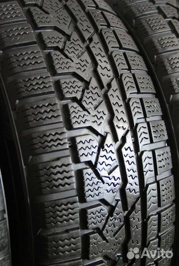 Kumho I'Zen RV Asymmetric 235/70 R16 106H