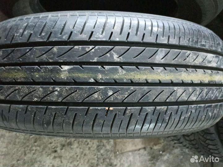 Yokohama BluEarth E75 215/60 R16 95V