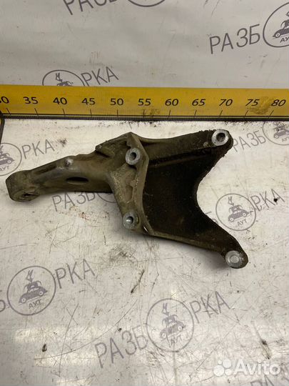 Кронштейн коробки переключения передач Fiat Albea