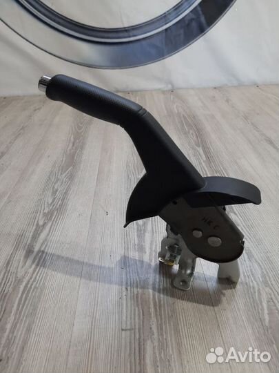 Ручник Hyundai solaris