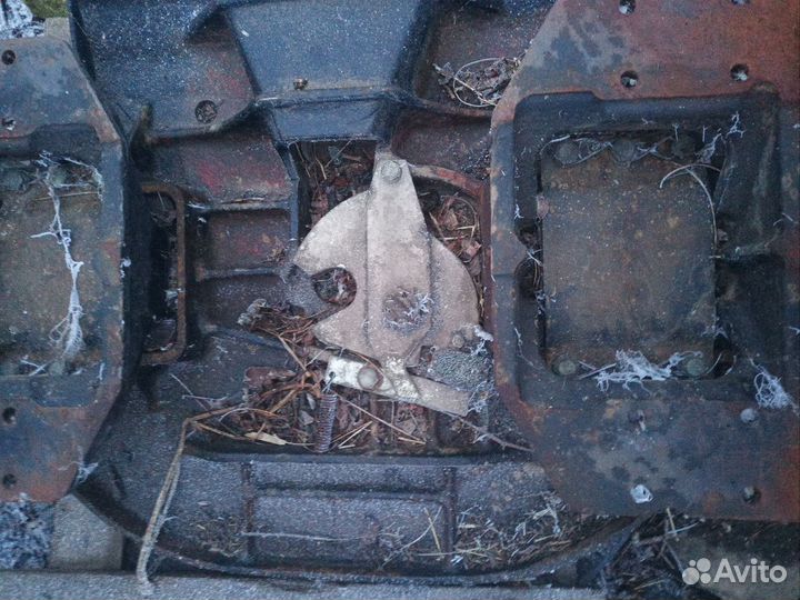 Сиделно сцепное устройство