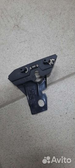 Кронштейн пер. П. Mercedes-Benz Sprinter W906/2010