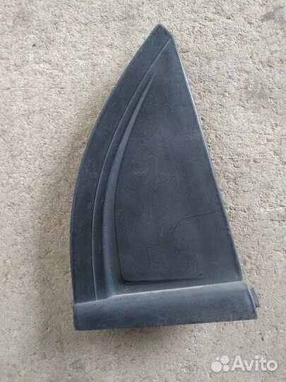 Накладка двери задняя правая Kia Spectra 2000-2011