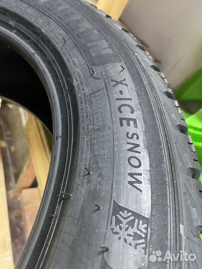 Michelin X-Ice Snow 235/50 R18 101H