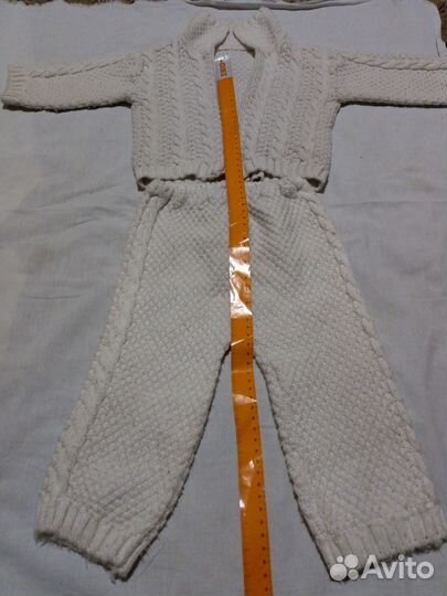 Комплект (кофточка и штанишки) общая длина 70см