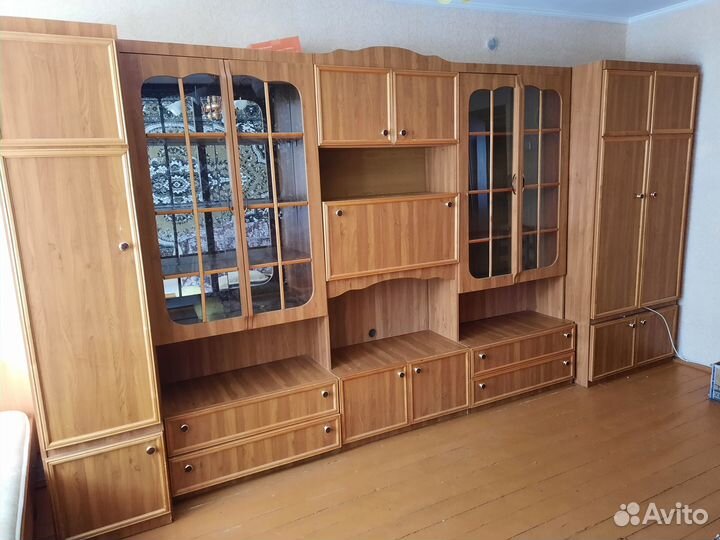 Стенка в гостиную бу