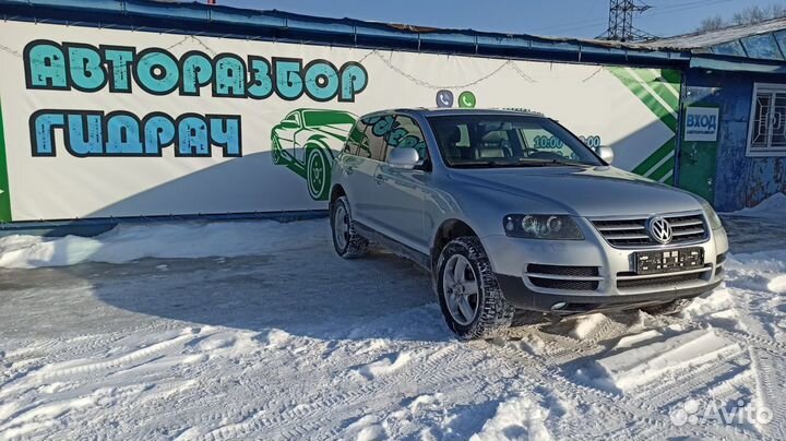 Кронштейн генератора Volkswagen Touareg 022260087F