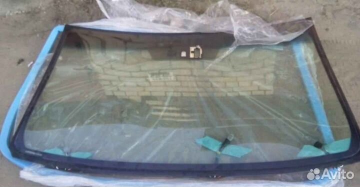 Заднее стекло Шевроле Авео