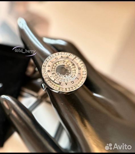 Bvlgari кольцо с камнями