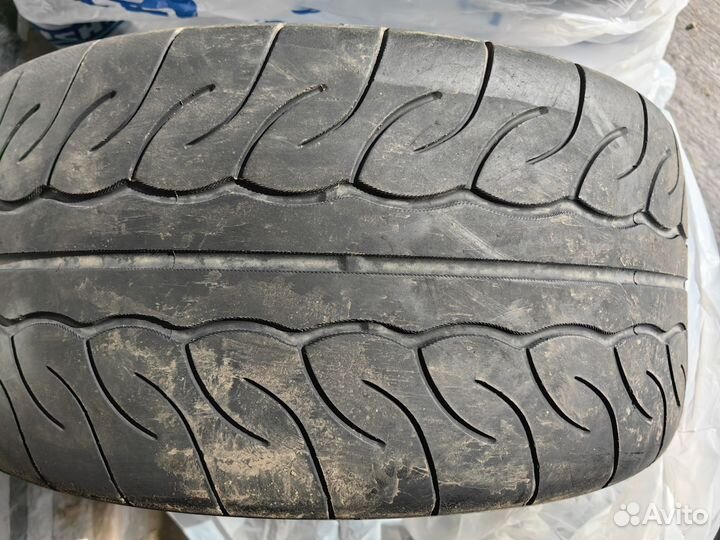 Yokohama Advan Neova AD08R 255/40 R18 95W