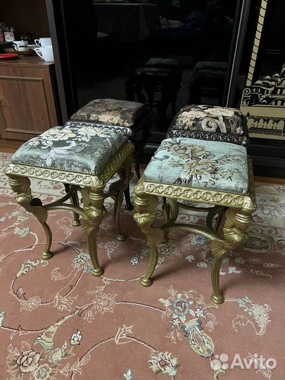 Стулья (табуретки)