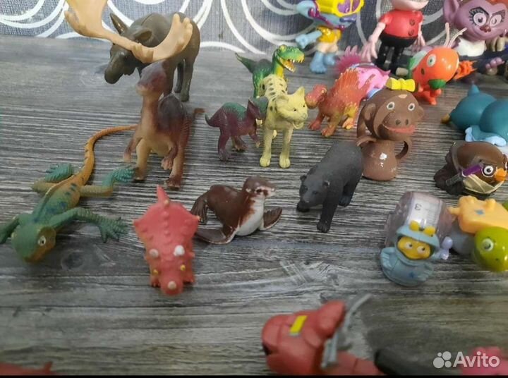 Игрушки мелкие, из киндера, макдональдса