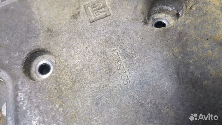 Коллектор впускной Cadillac STS, 2009