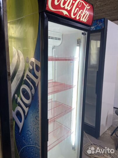 Холодилный шкаф под напитки