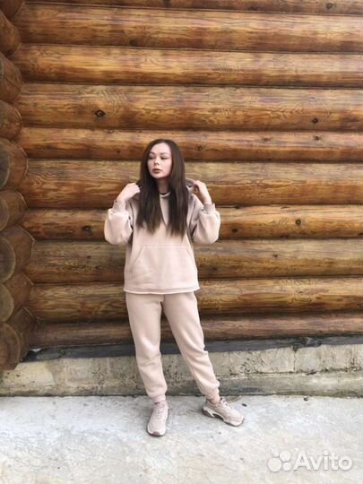 Швея, пошив и ремонт одежды любой сложности